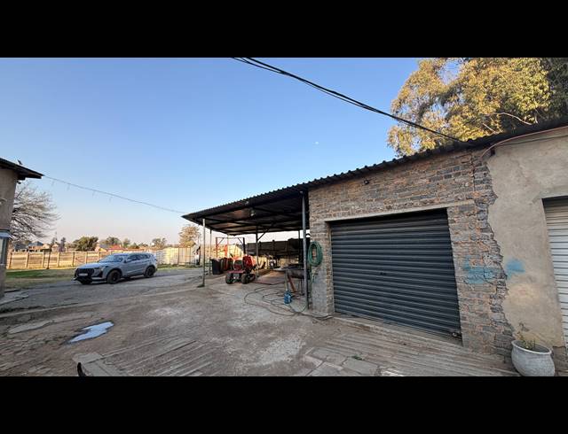 16,187M² SMALLHOLDING FOR SALE IN LILYVALE AH